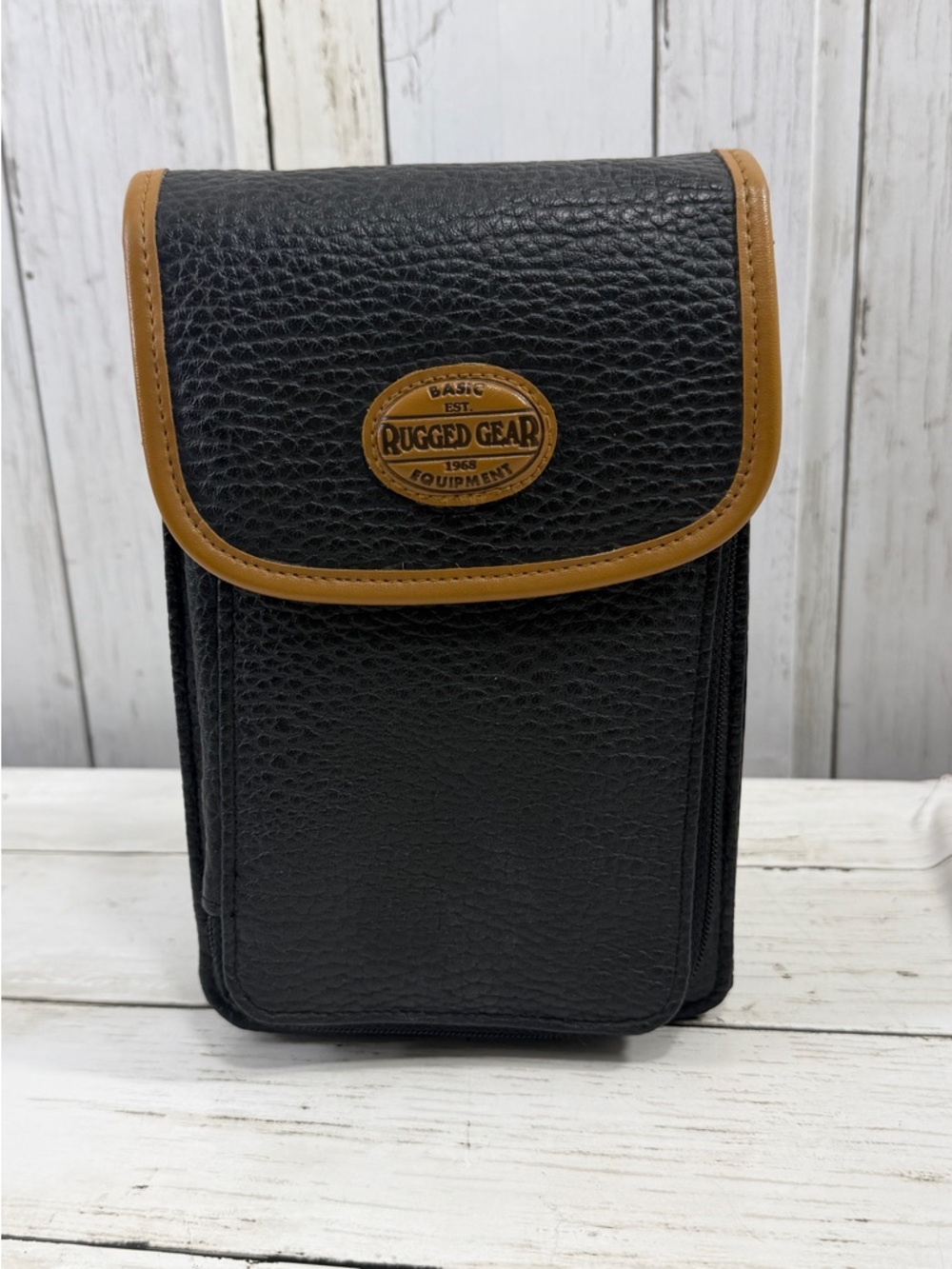 Women’s VTG 90s black and brown Rugged Outback Crossbody Bag Wallet rectangle